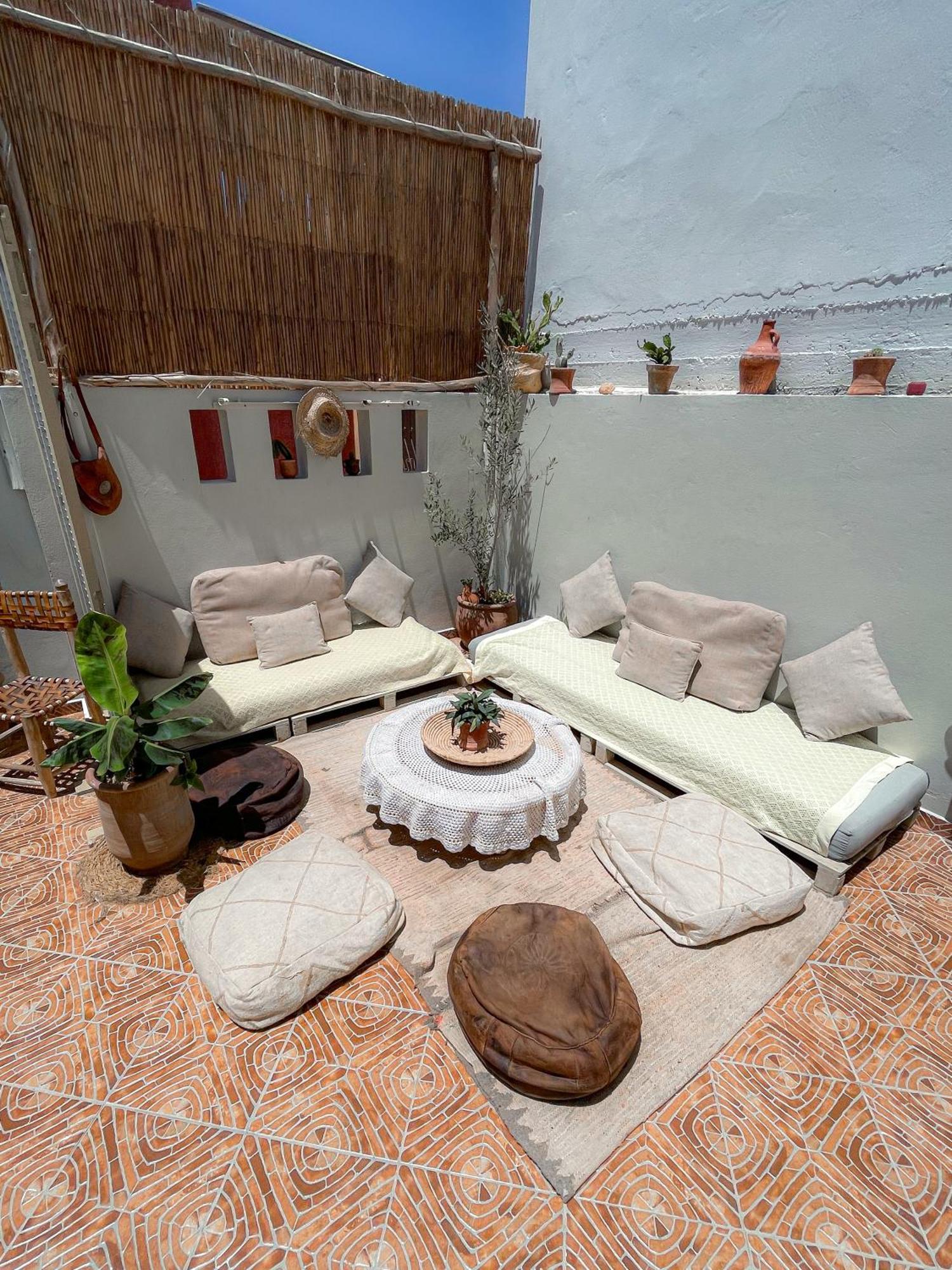 Desart Hostel Tamraght Kültér fotó